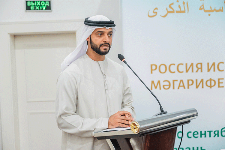 Гостей от имени ректора Университета гуманитарных наук имени Мухаммада бен Зайеда (ОАЭ) приветствовал проректор Мохаммед Аль-Азизи