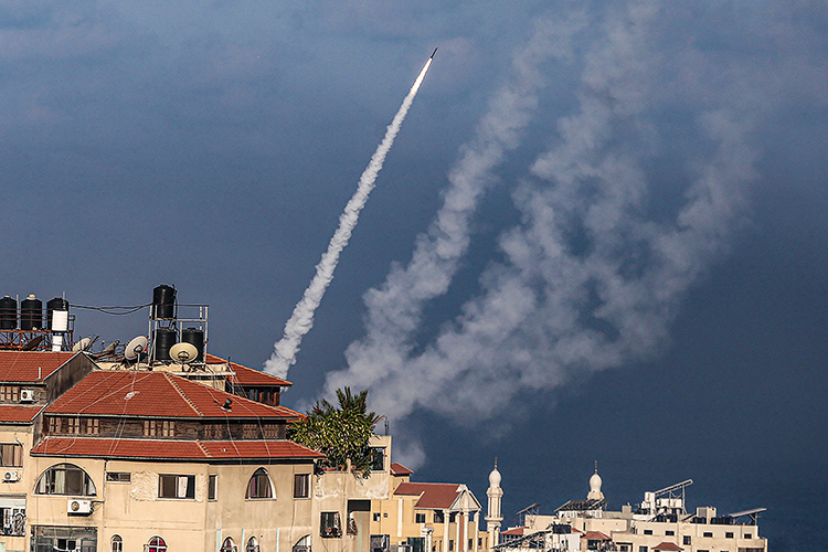 Высокотехнологичная израильская система ПРО «Железный купол», разработанная при поддержке США, вопреки ожиданиям не смогла защитить гражданское население Израиля и отразить массированный ракетный удар со стороны сектора Газа