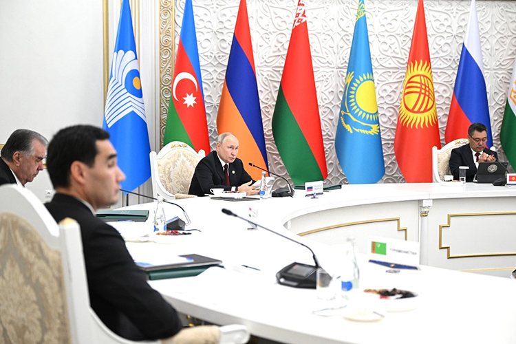 Президент России Владимир Путин в своем выступлении на саммите глав государств СНГ в Кыргызстане заявил лидерам, что готов с глазу на глаз поделиться ситуацией с ходом СВО