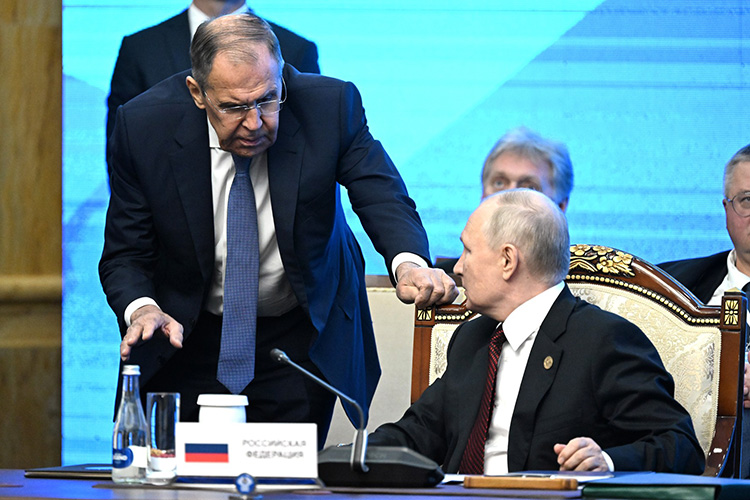 Президент РФ Владимир Путин, выступая на пленарном заседании, ничего не стал говорить про влияние войны Израиля с Палестиной на энергетические рынки