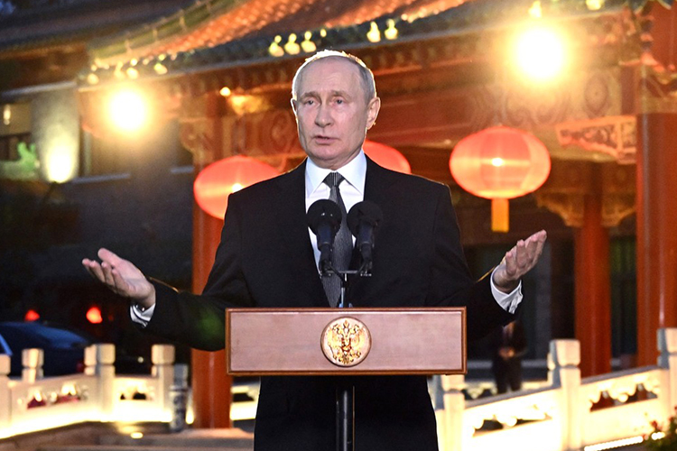 «Судя по выступлению Путина, он обсуждал в Пекине интеграционные процессы в условиях сильной дезинтеграцией мировой экономики, спровоцированной санкционной политикой западных стран»