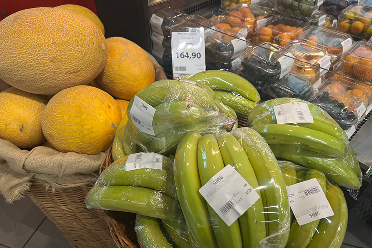 Больше всего в сентябре выросли в цене помидоры, огурцы и бананы — в среднем на 20 процентов