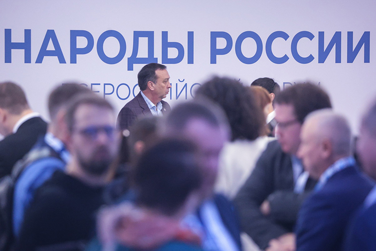 Форум «Народы России», который организует Федеральное агентство по делам национальностей (ФАДН), проходит в начале ноября ежегодно. На этот раз особую актуальность ему придали беспорядки в Махачкале