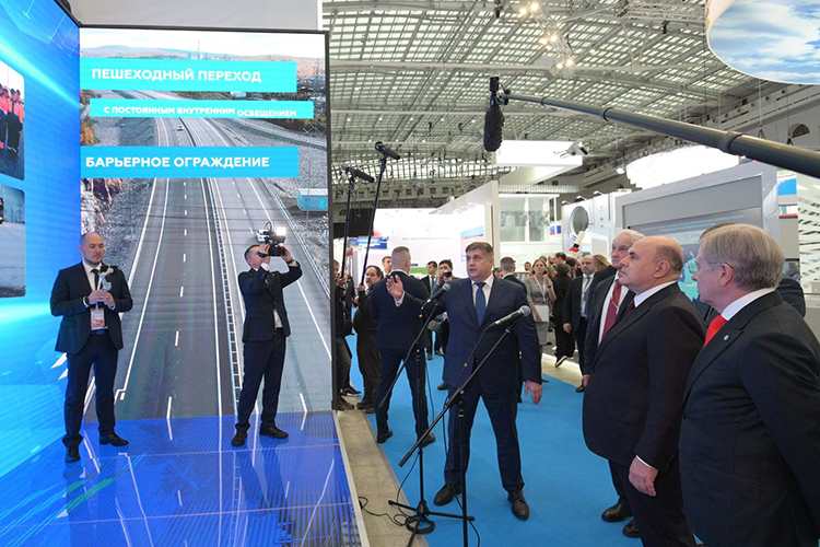 В ближайших планах правительства РФ — составить программу развития дорожно-транспортной отрасли на следующие 5 лет