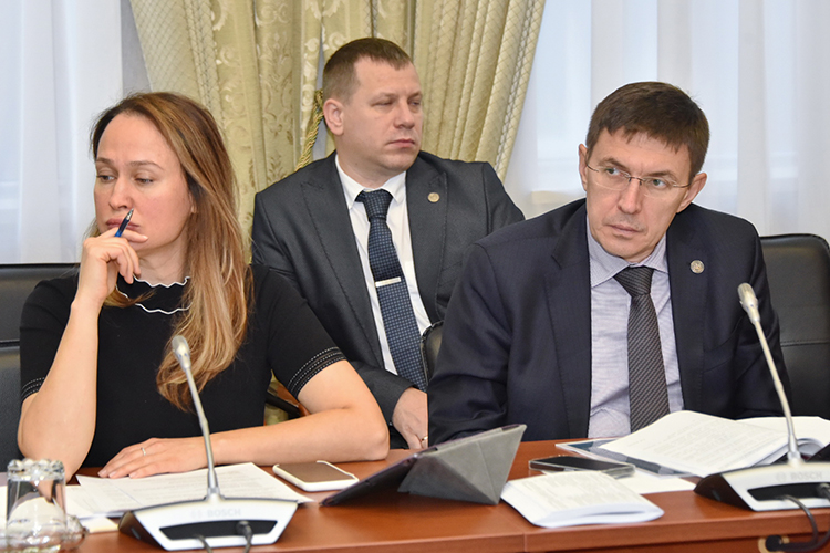 Алсу Мифтахова доложила, что бюджет ФОМС за 9 месяцев исполнен на 53,5 млрд рублей, или 100% к плановому отчетному периоду