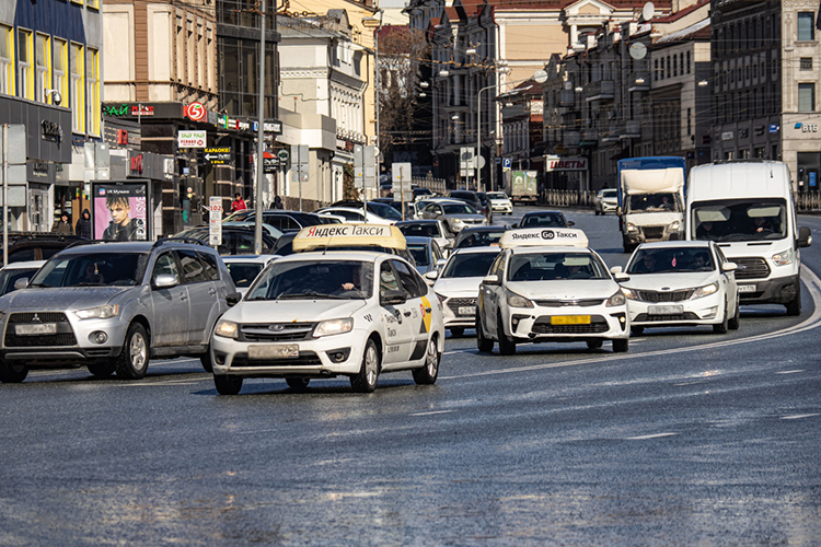«Сейчас в Татарстане порядка 7 тысяч такси»