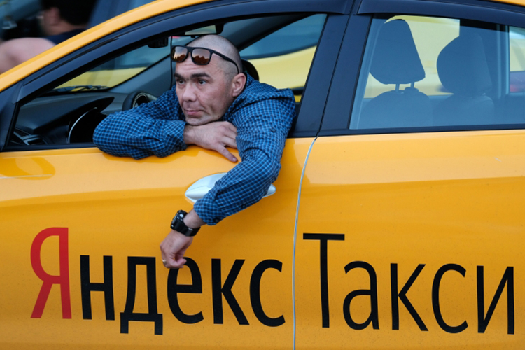 Чаще всего в Татарстане в статусе самозанятого регистрируются строители, маркетологи (видимо, с маркетплейсов) и таксисты, сообщили «БИЗНЕС Online» в минэкономики РТ