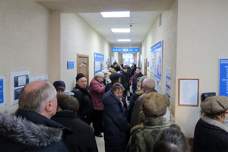 В начале декабря встревоженные татарстанцы рванули в абонентские пункты переоформлять договоры на обслуживание газового оборудования, испугавшись штрафов и приостановления поставок газа