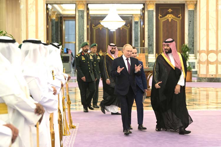 О чем договорились Путин и наследный принц Саудовской Аравии Мухаммед ибн Салман? Конечно, мы точно знать не можем, но есть очевидная цепочка фактов
