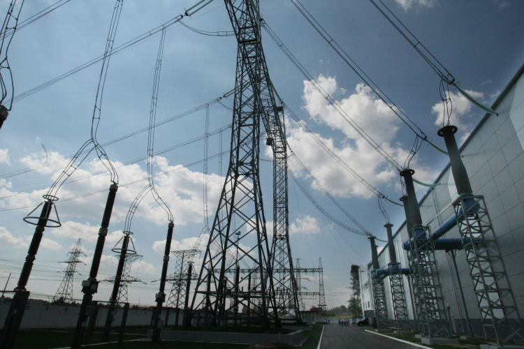 Госкомитет РТ по тарифам выступает резко против передачи СК «Россетям», потому что в результате этого «снизится надежность и качество электроснабжения потребителей»