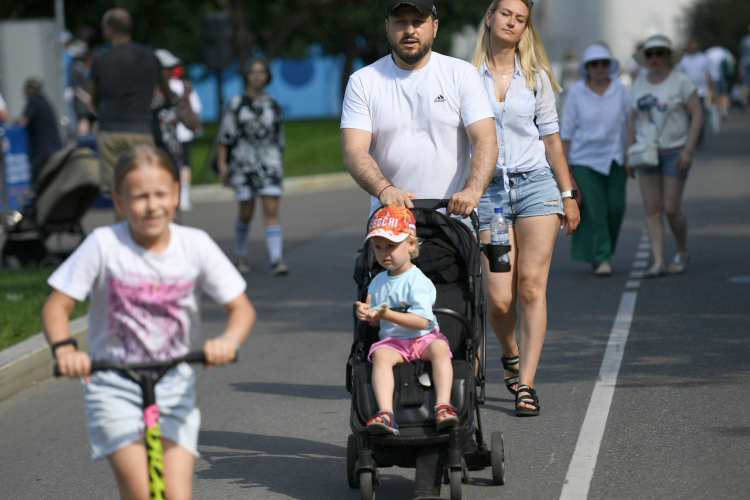 «Знаете, почему при царе многодетные семьи были? Романовы не платили пенсии»