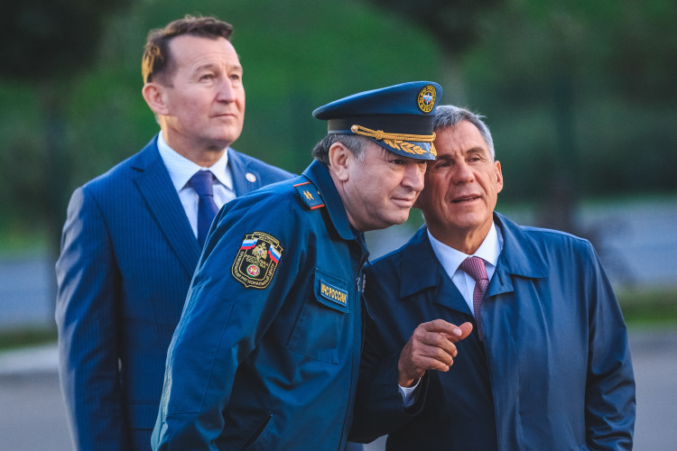 В октябре этого года Хабибуллину исполнилось 60 лет, последнее спецзвание — генерал-лейтенант внутренней службы — Рафису Завдатовичу присвоили еще в 2014 году