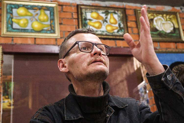 «Этот мир – как Хогвартс…»: Роберт Гараев о своей книге и сериале «Слово пацана»