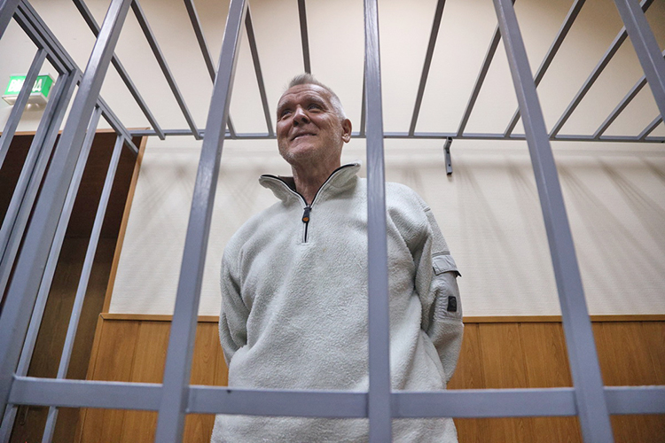 Недавнее громкое задержание и арест основателя «Аммония» Рината Ханбикова, по одной из версий, предупреждение Татарстану от одной из московских властных «башень»