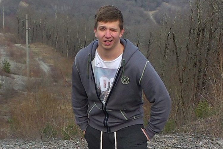 Станислава Мишенькина в октябре прошлого года задержали с наркотиками. Однако отпустили из камеры — по решению замначальника ОП «Юдино», который якобы пытался «отмазать» задержанного