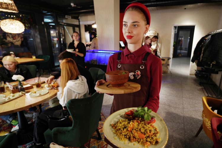 Топ-10 вкусных открытий Казани: ресторан дочери Зиганшина, франшиза Новикова и рыбный лоукостер