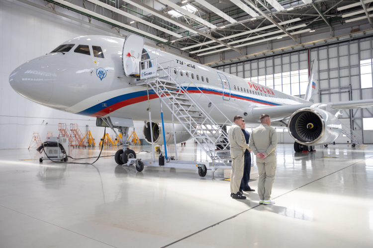 Весной 2022 года, после прекращения поставок в Россию импортной авиатехники, правительство России положительно отреагировало на предложение президента РТ Рустама Минниханова возобновить выпуск Ту-214