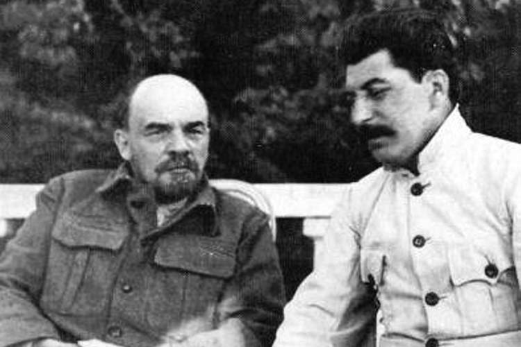 «Можно определенно сказать, что каких-либо тесных личных отношений до революции 1917 года у Ленина со Сталиным не было»
