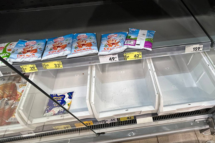 В «Пятерочке» на Островского раскуплено практически все молоко, в том числе и от «Красной цены»
