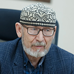 Дамир Исхаков — главный редактор журнала «Туган җир»