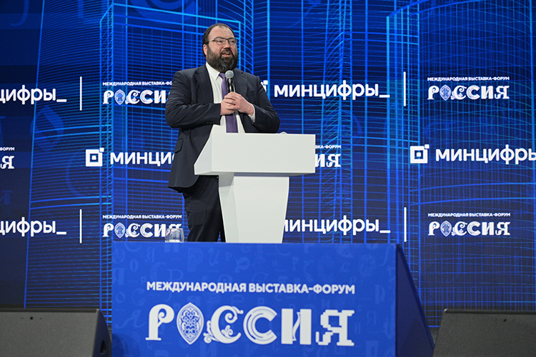 Максут Шадаев: «Нацпроект „Цифровая экономика“, вероятно, был одним из самых больших и сложных из перечня всех проектов в РФ»