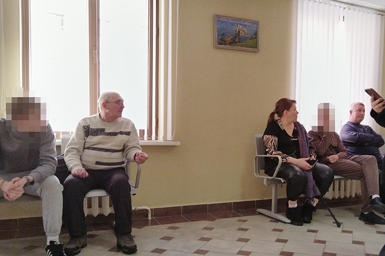 Сегодня в Верховный суд Татарстана явились все обвиняемые в сопровождении старших