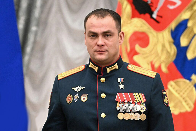 Ирек Магасумов воевал с первых дней СВО на нескольких направлений. У него три ордена Мужества, медаль «За отвагу», звание Героя России