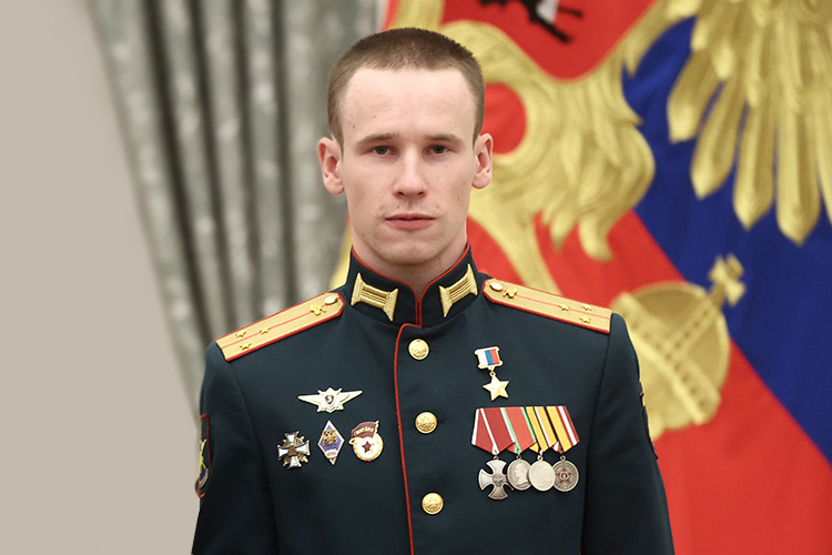 Степан Белов — еще один выпускник Казанского танкового училища, лично подбил 16 вражеских танков и другую бронетехнику