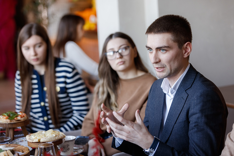 Марсель Абдулхаев: «Удивительно, какой эргономичной может быть евродвушка площадью 47 квадратных метров»