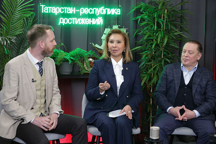 Владимир Кутилов (слева): «Глядя на послание для себя отмечал — актуально, актуально, актуально, т. е. после каждого тезиса я фактически кивал»