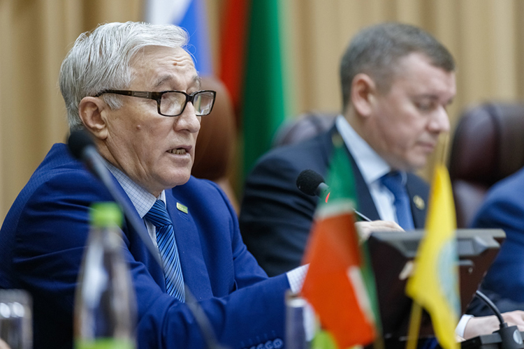 Камияр Байтемиров: «Депопуляция села ускорилась там, где построены крупные животноводческие комплексы»
