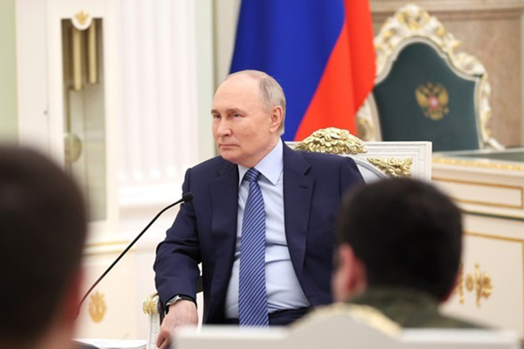 Владимир Путин поддержал намерение Казани принять юношеские Исламские игры