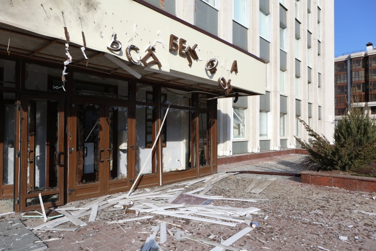Натиск 12 марта начался с массированного удара средствами БПЛА, в том числе под удар попала администрация Белгорода