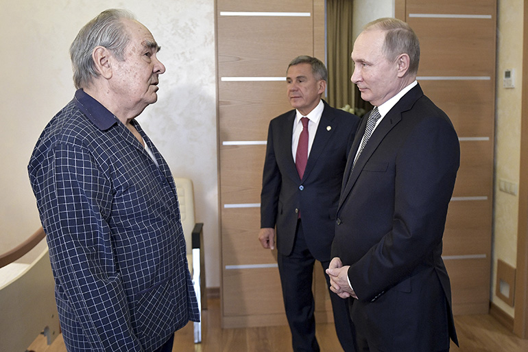 В январе 2018 Путин навестил болеющего Минтимера Шаймиева