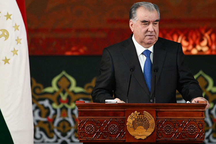 «В Таджикистане на каждые 1,8-2 тысячи граждан приходится одна мечеть, в то время как в других государствах-членах СНГ этот показатель составляет 3-3,5 тысячи, а в других развитых странах мира 5-5,5 тысячи»