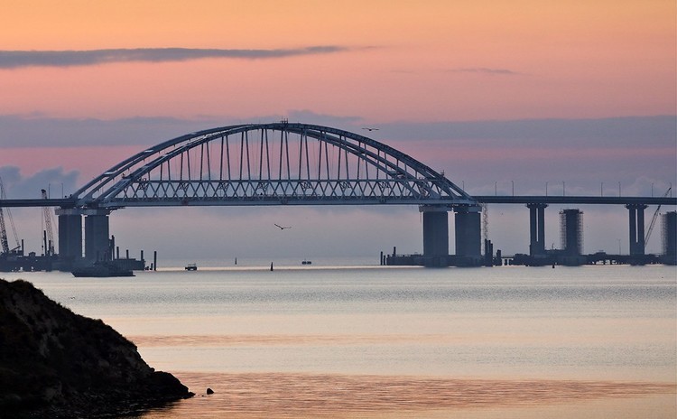 «5 марта в связи с очередной атакой беспилотников был на несколько часов перекрыт Крымский мост»
