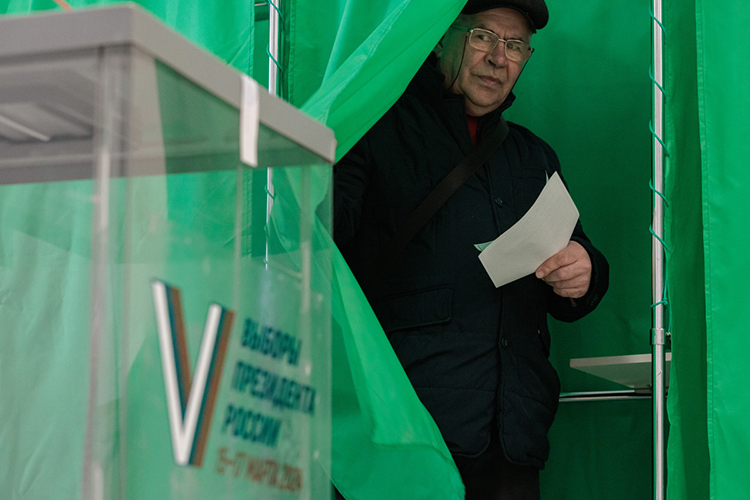  Андрей Кондратьев отметил, что нарушений, которые бы повлияли на ход голосования, не зафиксировано, республика голосовала «активно», и уточнил данные по явке в Казани (69,27%) и Набережных Челнах (81,75%) 
