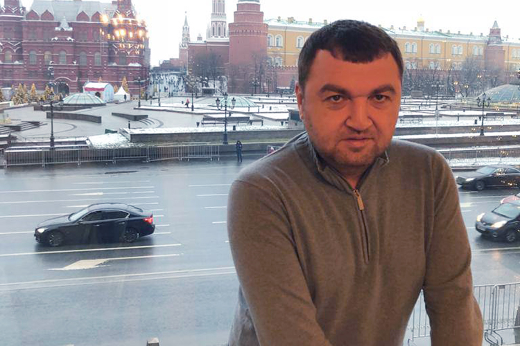Как стало известно «БИЗНЕС Online», в наручниках оказался недавно покинувший кресло зама прокурора Казани Гумер Нафиев