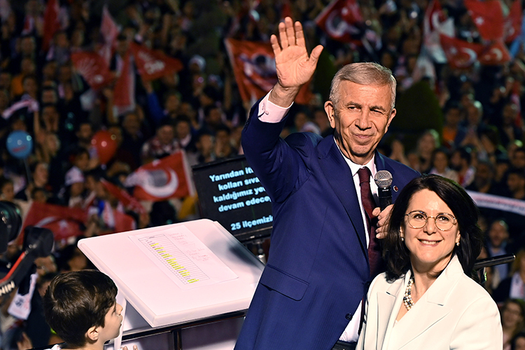 Мэром Анкары остается Мансур Яваш, который набирает 59,5%