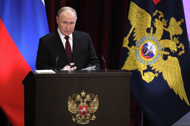  Вторая часть вступительной речи Путина — про экстремистскую деятельность и «просто откровенную уголовщину» — тоже так или иначе была по мотивам «Крокуса» 