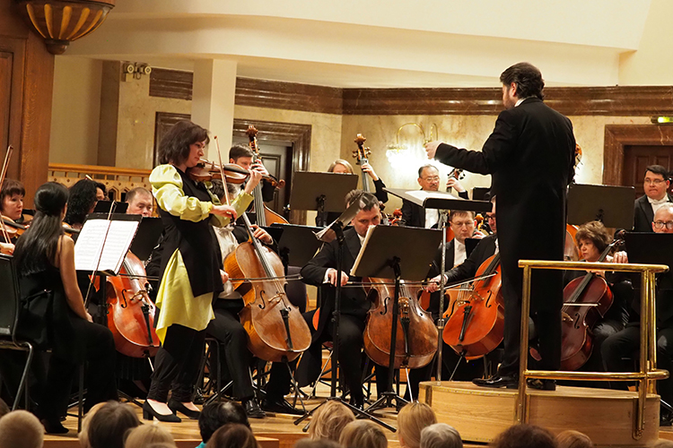 Нынешний, 13-й Международный форум стартовал в день первого в истории концерта ГАСО РТ (10 апреля), отмечен крупными симфоническими полотнами