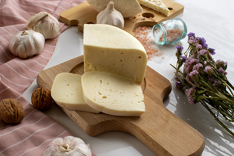 «В Апастово мы будем производить сыр. Очень интересный проект, я думаю, что в начале мая уже первый сыр там сварим»