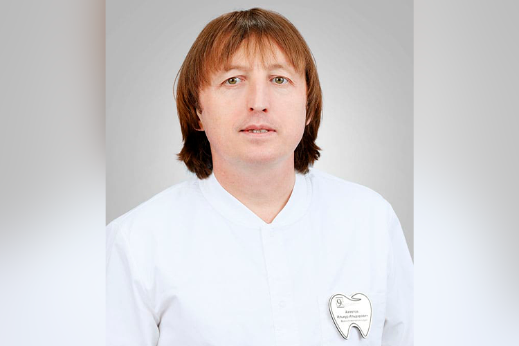 В сети клиник «9 Стоматология» хвалят Ильнура Ахметова, к которому едут на прием с отдаленных районов республики