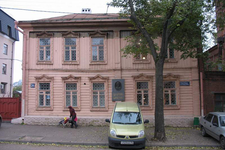 Дом помещицы Ростовой, куда семья Ульяновых переехала из Симбирска в 1887 году