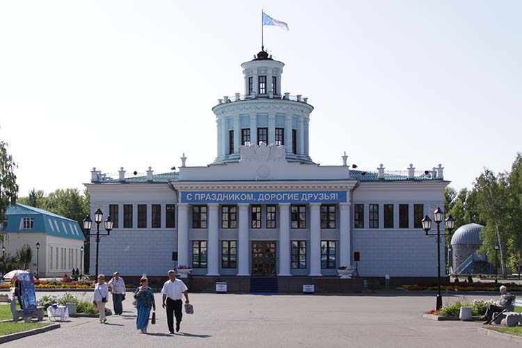 На территории «Казанской ярмарки» расположен объект культурного наследия — здание главного павильона ВДНХ 1956 года постройки. Историческое здание занимает участок в 7,2 тыс. кв. метров, или примерно 6% от общей площади земельных участков, остальные площади теоретически могут быть снесены или реконструированы