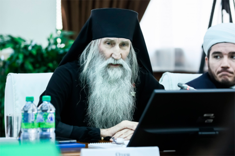 Произвел впечатление доклад монаха Киприана (Валерия Буркова)