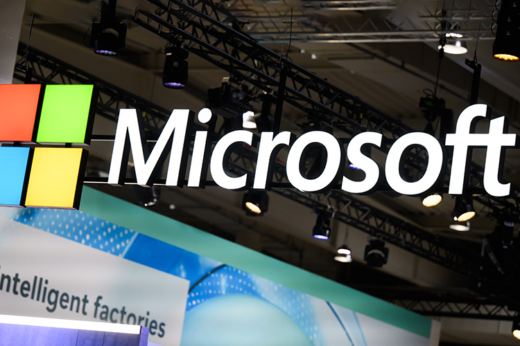 Microsoft с 16 мая начал отключать российских корпоративных клиентов от своих облачных продуктов, сообщил РБК вице-президент Softline Андрей Благоразумов