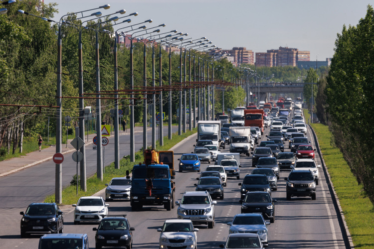 Число легковых автомобилей в Татарстане выросло за последние 10 лет на 17,2%