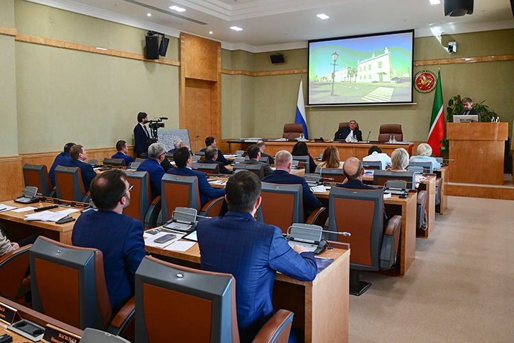 Концепцию развития Чистополя представили президенту РТ Рустаму Минниханову на «исторической комиссии» в конце мая