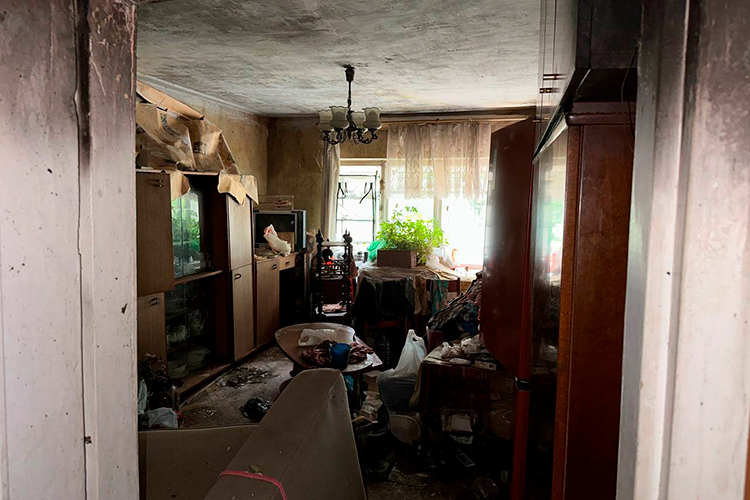 По словам одной из жительницы, Натальи Николаевны, продавать дом жители хотели давно — пожар стал последней каплей